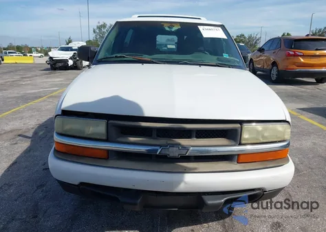 2003 Chevrolet S-10 Ls from USA, damaged, VIN 1GCCS14X738164470